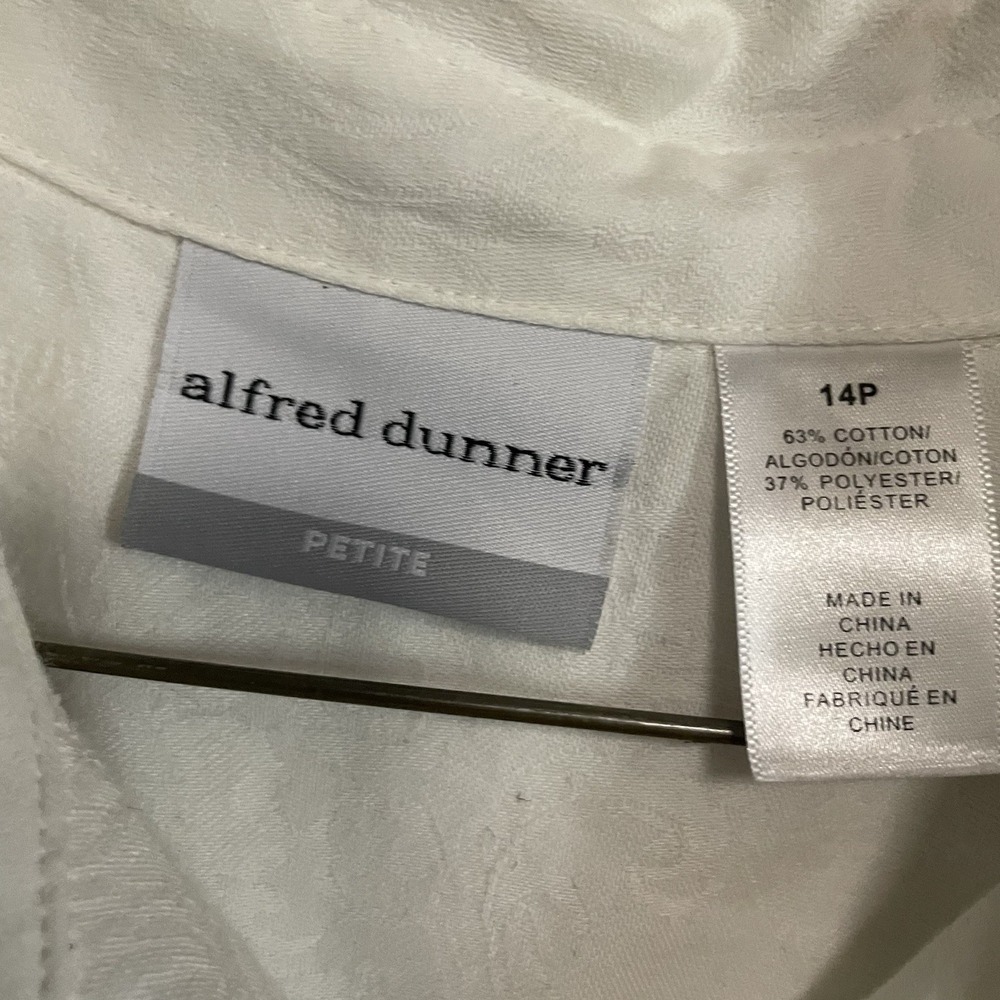 Alfred Dunner 14 P Petite Button Long Sleeve Top Blouse Shirt Sequins Beaded Emb - Picture 6 of 6